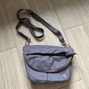 Lululemon festival bag EUC!
